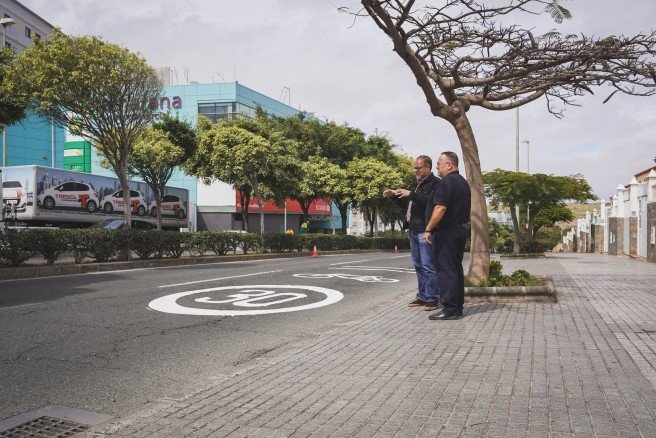 Movilidad habilita 10 kilómetros de ciclocarriles en el barrio de Tamaraceite