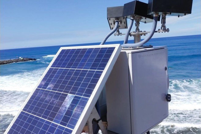 El Ayuntamiento instala las estaciones inteligentes ‘Smart Beach’ en Las Canteras, Las Alcaravaneras y La Laja